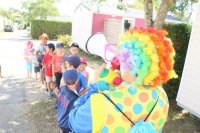 Chasse au clown dans le camping